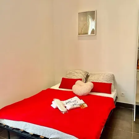 Juan 1 Yourhosthelper Apartment Antibes