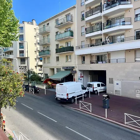 Juan 1 Yourhosthelper * Antibes