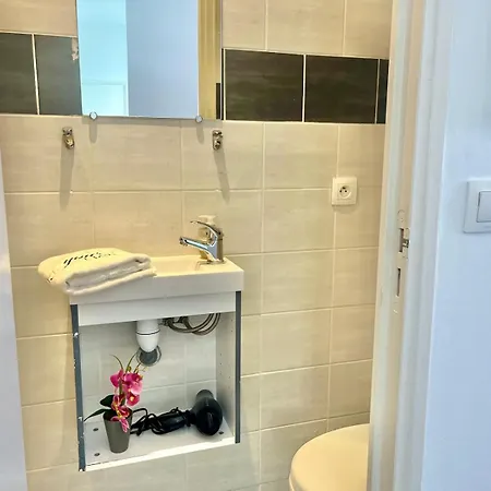 Juan 1 Yourhosthelper Apartman *