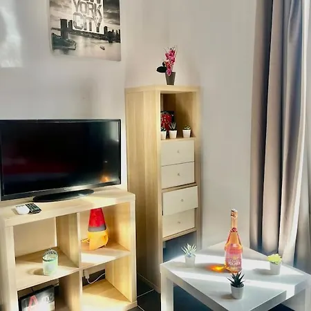Juan 1 Yourhosthelper Apartman