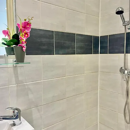 Juan 1 Yourhosthelper Apartman