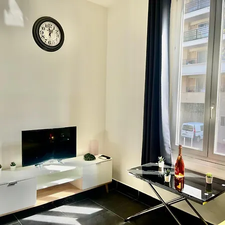 Juan 1 Yourhosthelper Apartman *